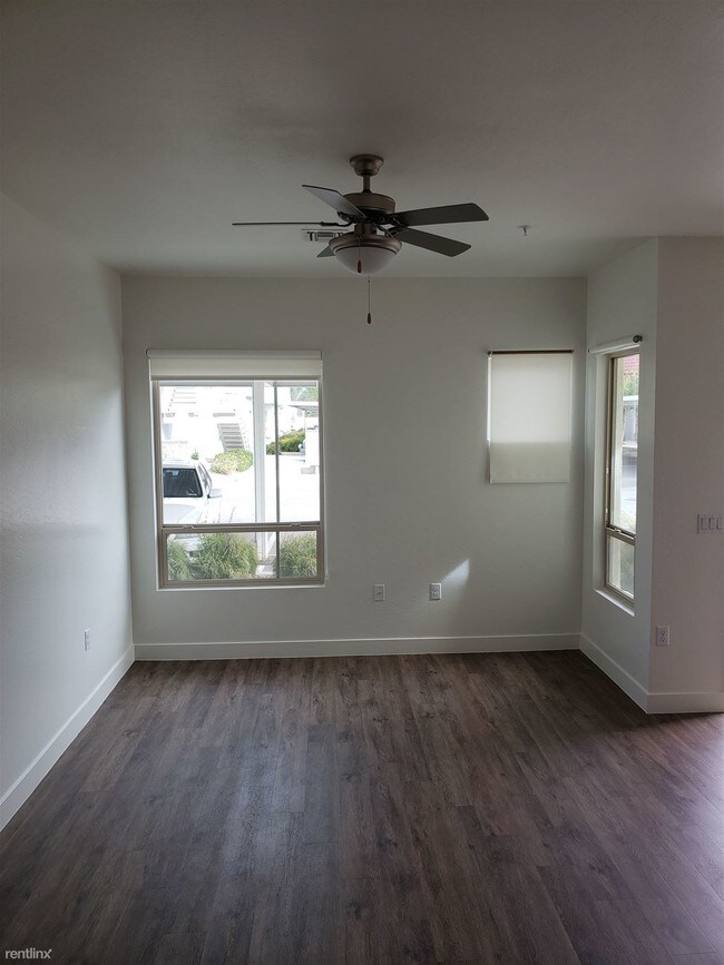 Foto del edificio - 7979 E Wilshire Dr