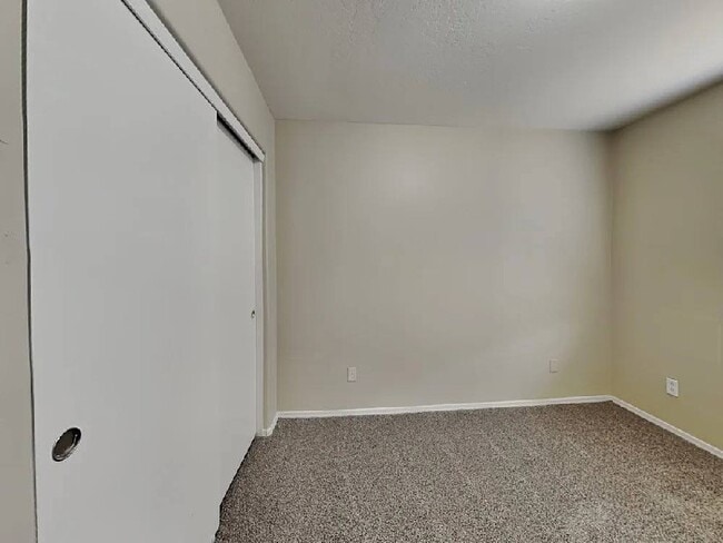 Photo - 1618 E Harwell Rd House