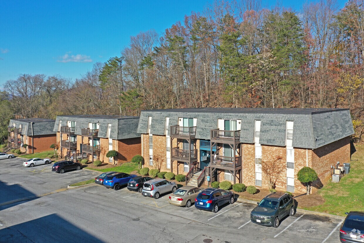 Foto principal - Mansard Square Apartments