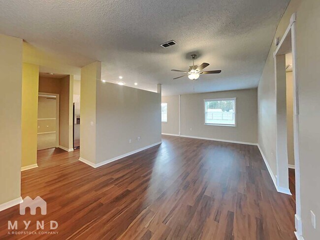 Foto del edificio - 3291 Rocky Ave