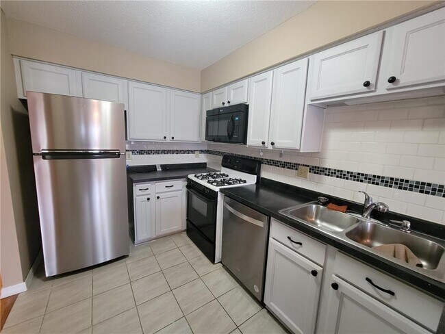 Foto del edificio - 9940 Cavell Ave S