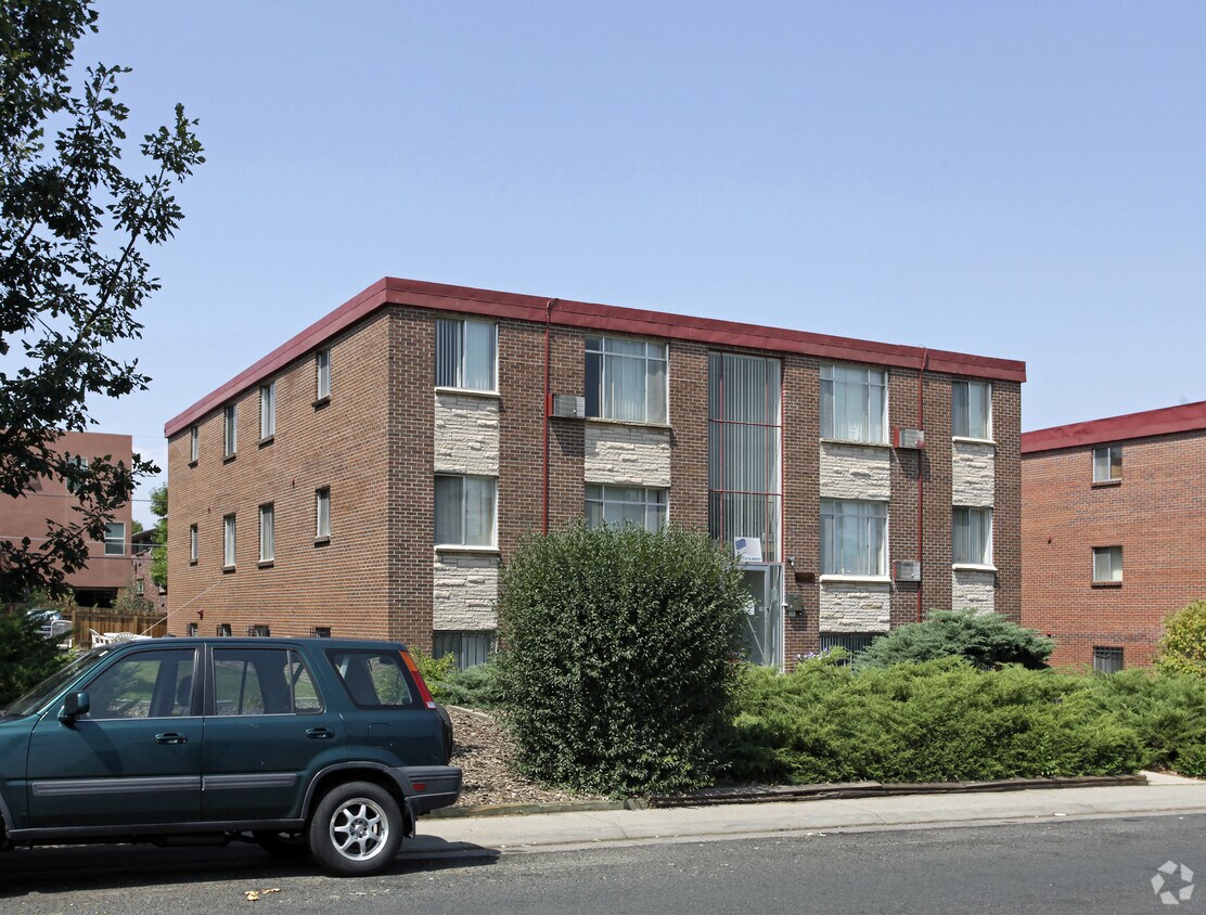 Foto principal - 1341 Moline St