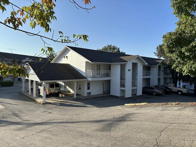 Foto del edificio - 13162 MO-13