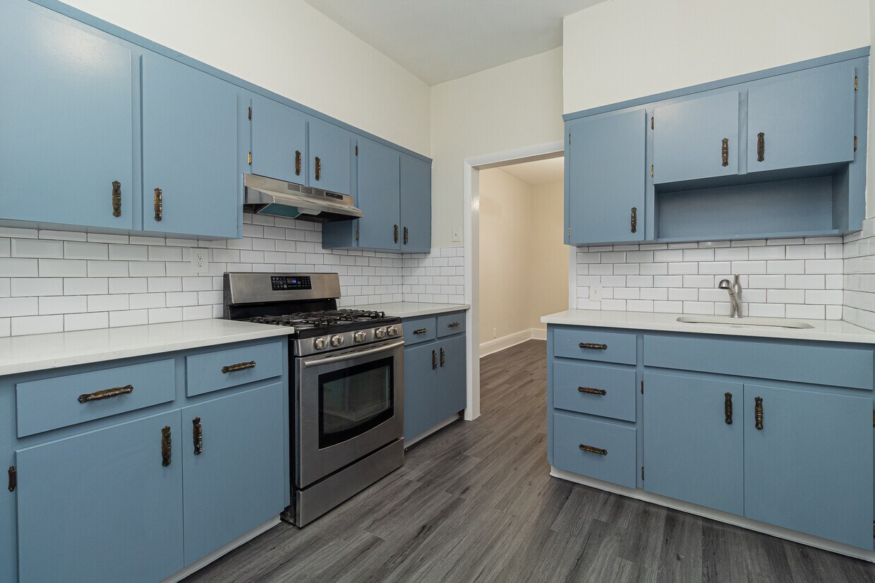 Foto principal - 649 Maple Ave