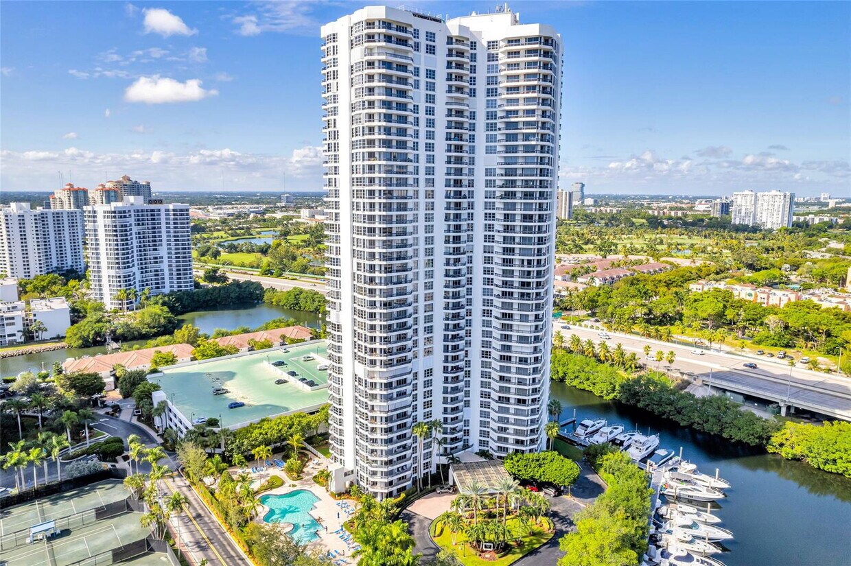 Photo - 3500 Mystic Pointe Drive, Aventura, FL 33180 - 2 BR 2 BA Condo