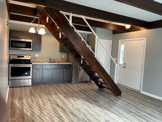 Foto del edificio - 164 Logan Rd