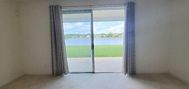 Foto del edificio - 1342 Scarlet Oak Cir