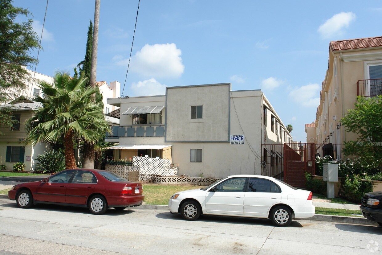 Foto del edificio - Dickens Courtyard 6