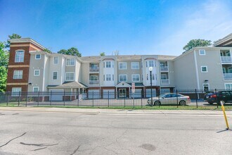 Building Photo - 522 Knolls Dr