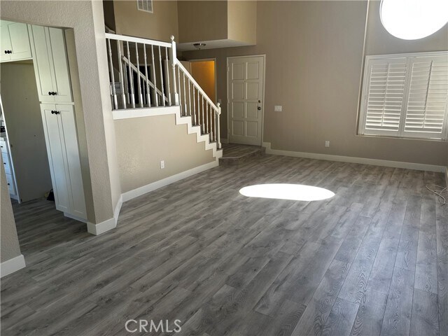 Building Photo - 24420 Oakridge Cir