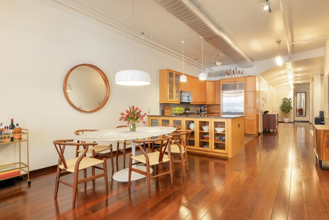 Photo - 34 N Moore St Apartment