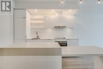 Building Photo - 12 Bonnycastle St