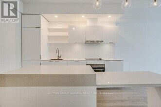 Building Photo - 12 Bonnycastle St