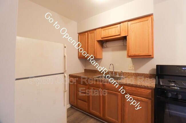 Foto del edificio - 1030 Columbia Ave
