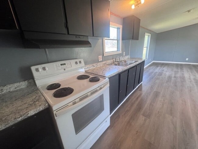 Building Photo - 58 Lakewater Dr