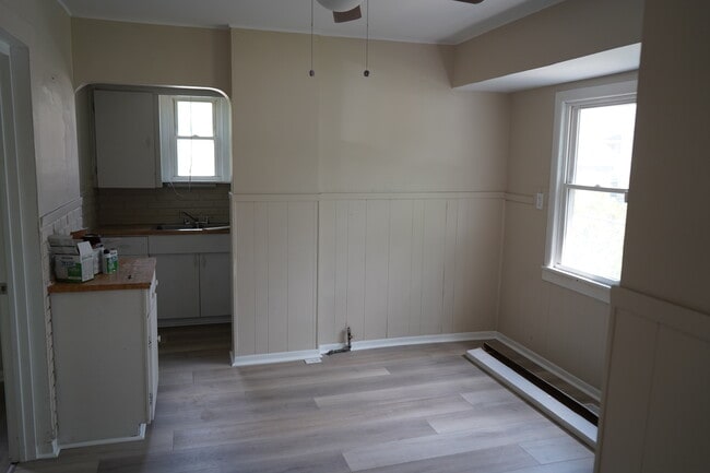 Building Photo - 4301 W 47th St