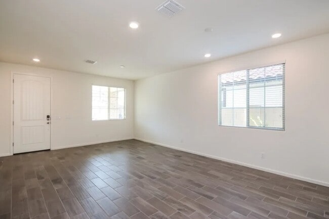 Building Photo - 1735 W Lacewood Pl