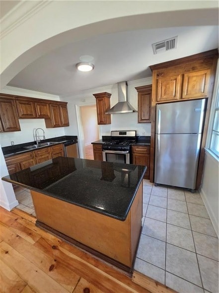 Foto del edificio - 518 Tucker Ave