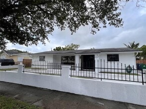 Building Photo - 20620 SW 117th Ave