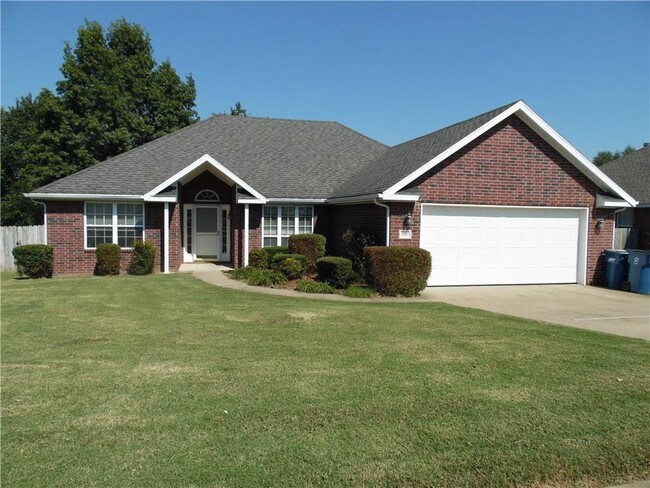Building Photo - 3002 Scotia Ln