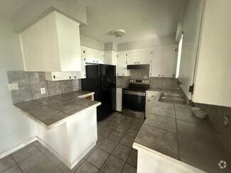 Building Photo - 5602 Montgomery Dr