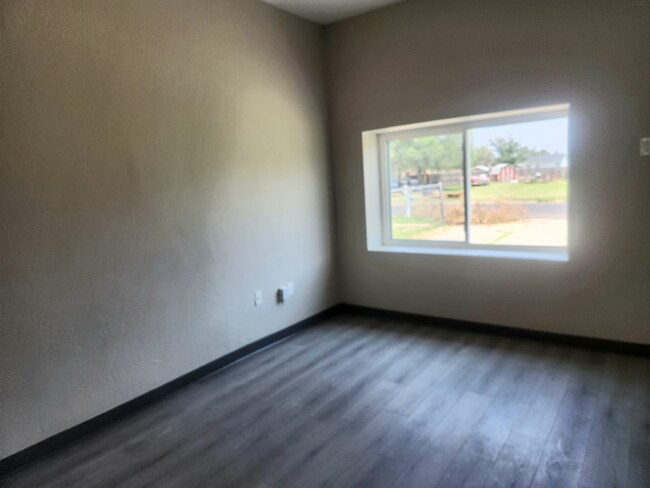 Foto del edificio - 4112 S Tyler St