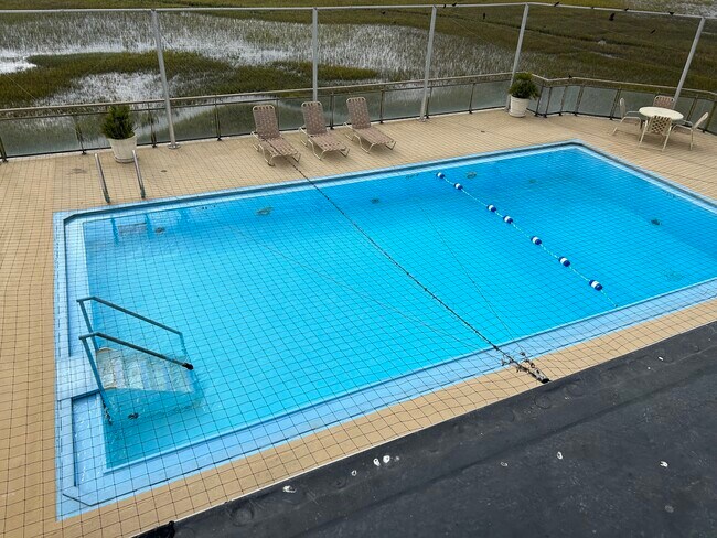 Foto del edificio - 1 Marina Dr