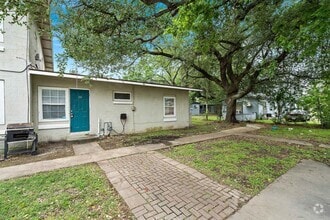 Building Photo - 818 3rd St N