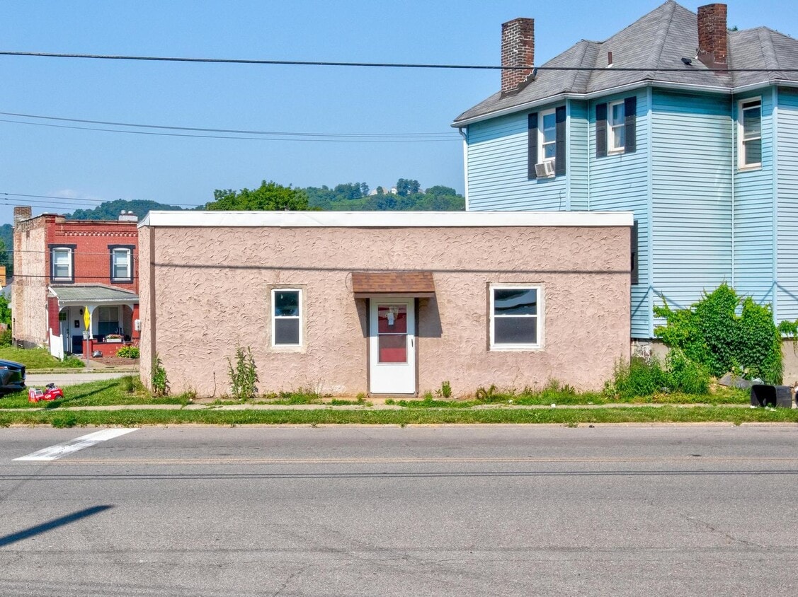 Primary Photo - 520 Glenwood Ave