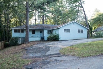 Building Photo - 1732 Cooledge Rd