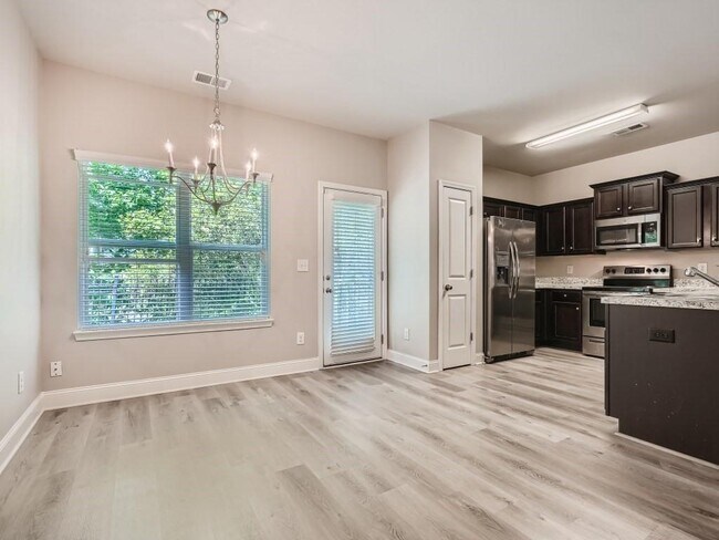 Building Photo - 7170 Fringe Flower Dr