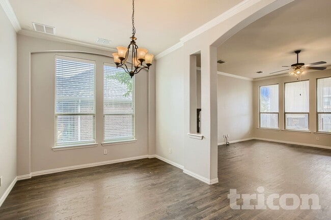 Building Photo - 396 Florence Dr