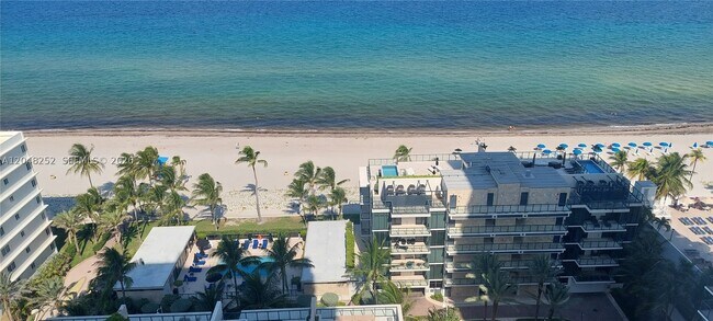 Building Photo - 2101 S Ocean Dr