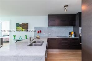 Foto principal - 900 Biscayne Blvd
