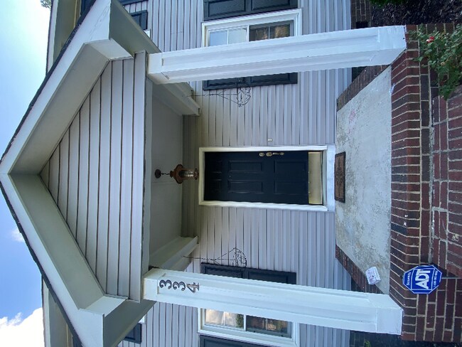 Building Photo - 334 Stoney Creek Dr