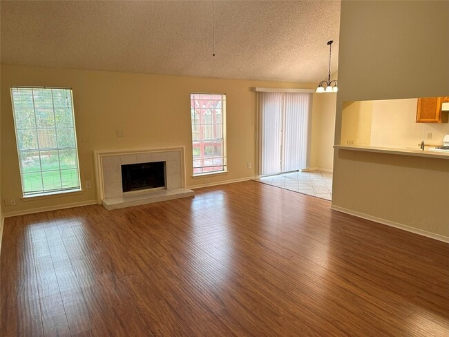 Foto del edificio - 2831 Lakefield Way