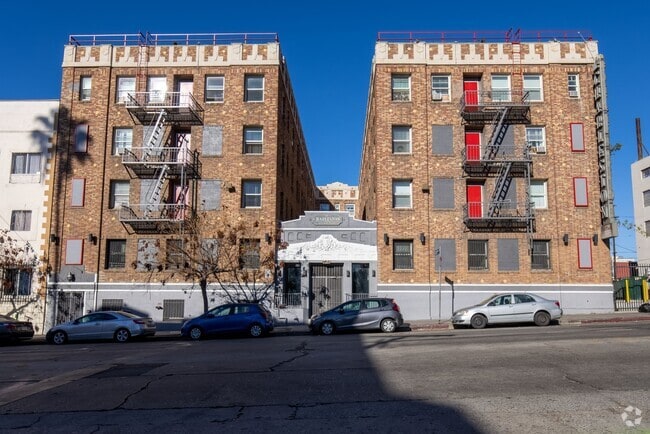 MacArthur Park Apartments under $1,000 - Los Angeles, CA - Updated