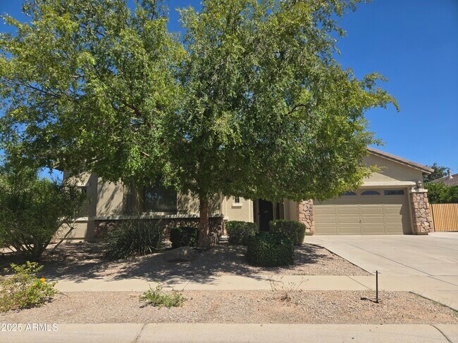 Foto del edificio - 8414 W Northview Ave