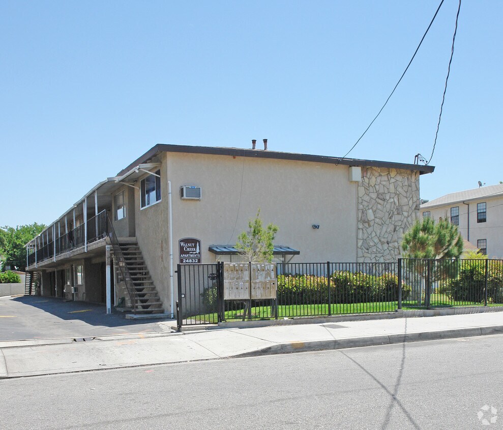 Walnut creek apartments Apartments in Newhall, CA