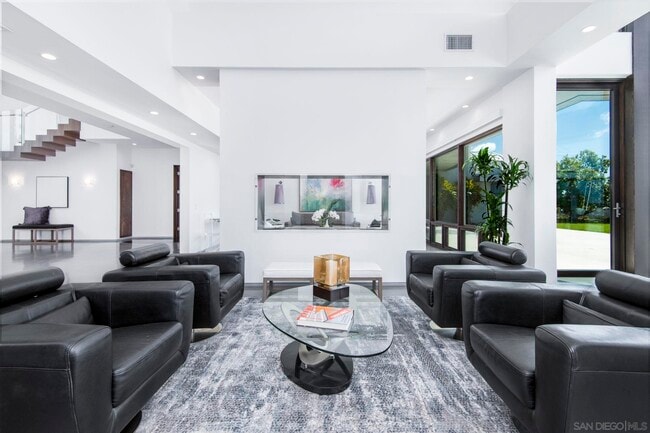Building Photo - 4931 Del Mar Mesa Rd