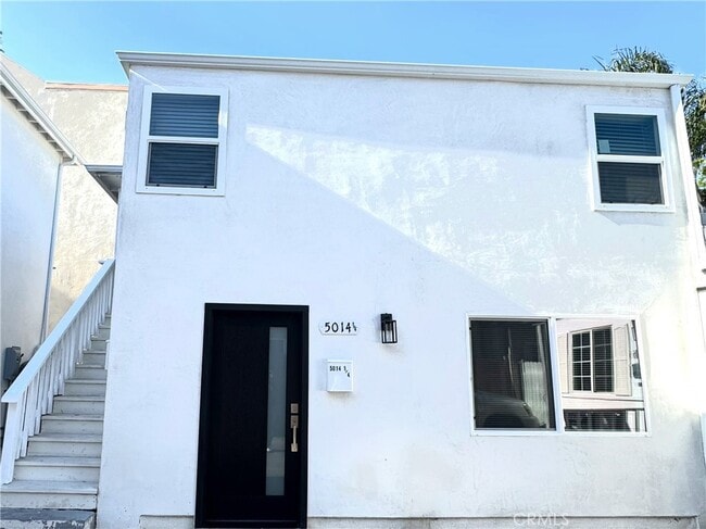 Building Photo - 5014 1/2 Kester Ave-5014