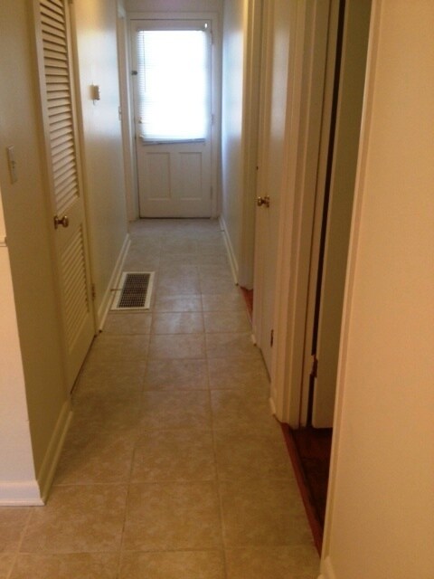 Building Photo - Bryan Station Duplex!    250211
