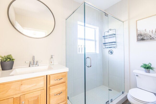 Foto del edificio - 3117 Fernwood Dr