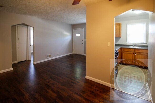 Foto del edificio - Remodeled 3 Bedroom / 1 Bath Home!