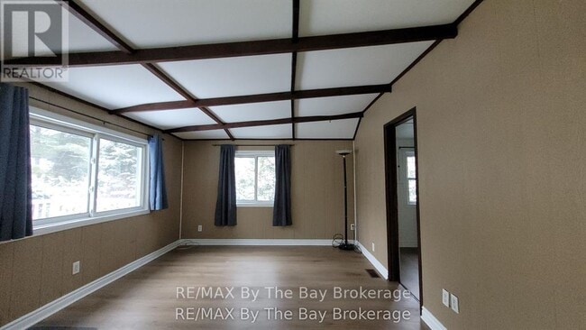 Building Photo - 35 47th St N