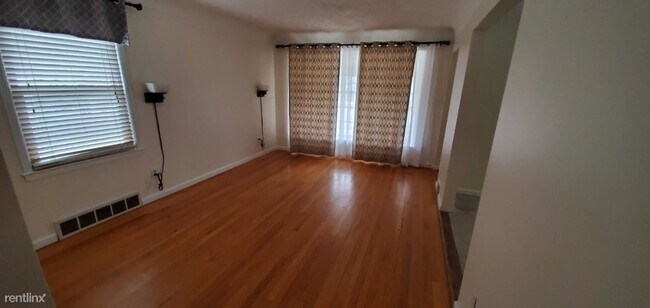 Foto del edificio - 3 br, 1 bath House - 1503 E 13 Mile Rd