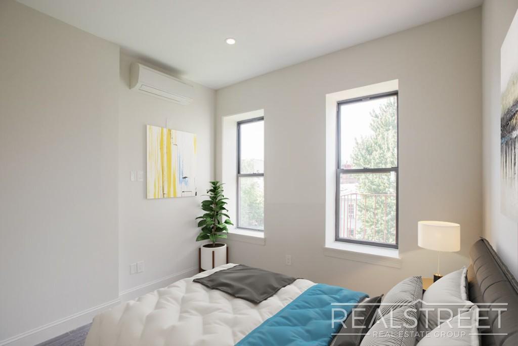 Foto del edificio - NO FEE! 2 BR in Ocean Hill