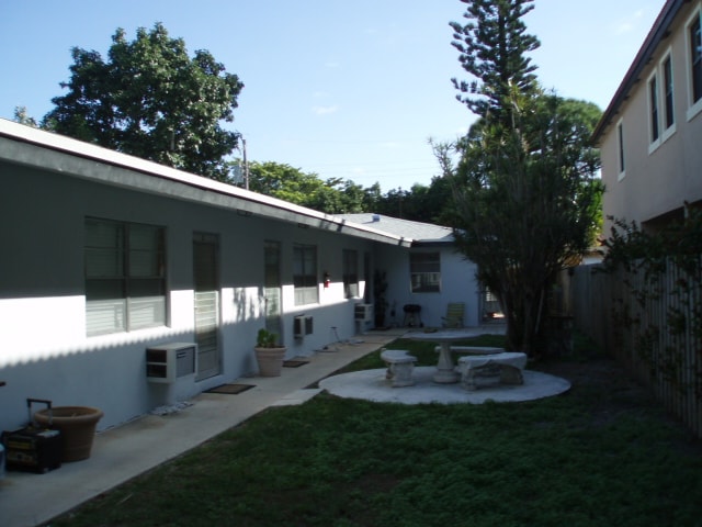Building Photo - 1204 NE 17th Way