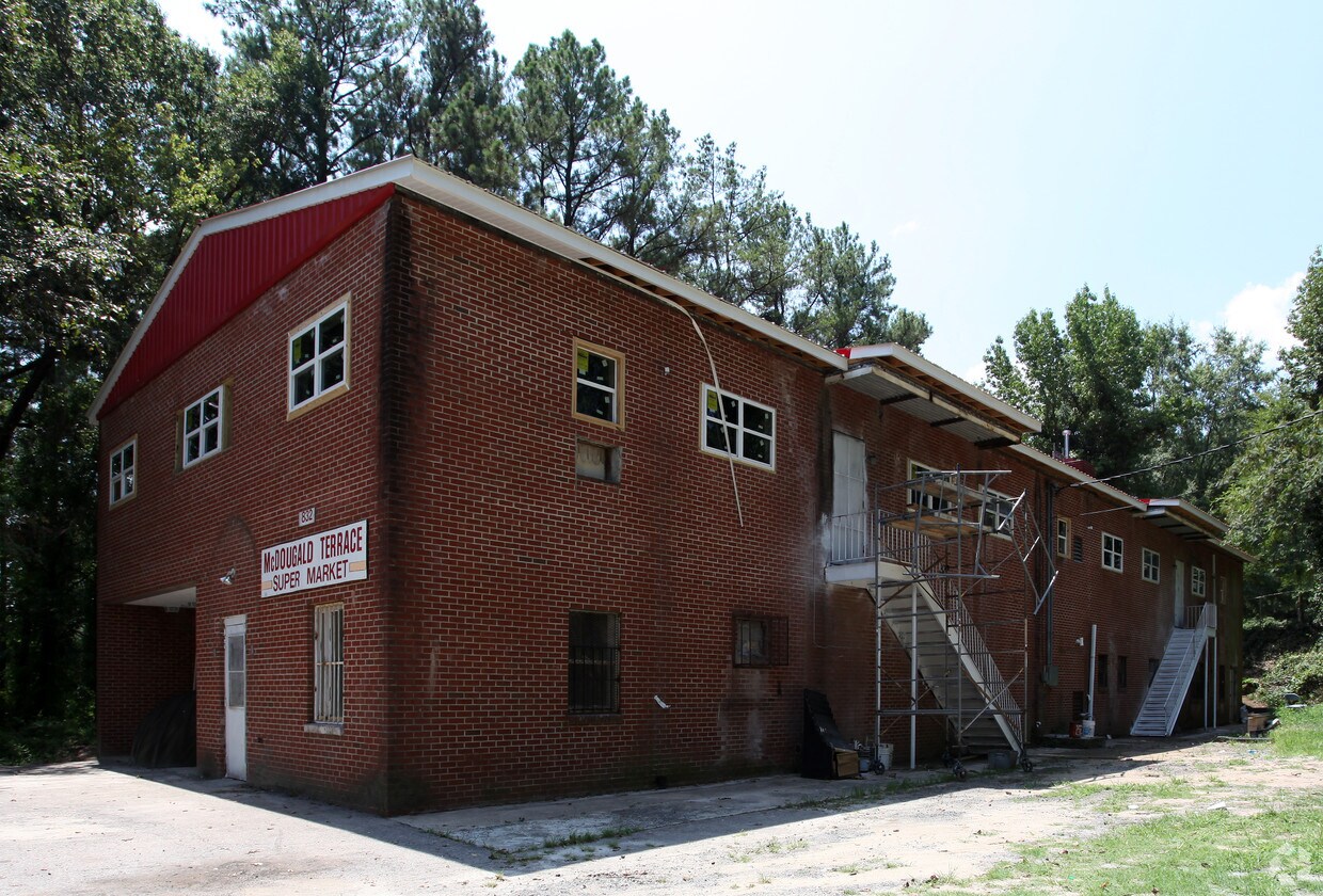 Building Photo - 832 Ridgeway Ave