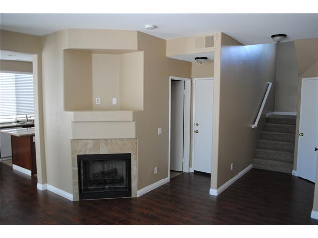 Foto del edificio - 588 Summerholly Dr